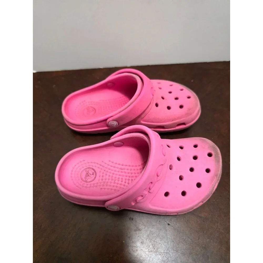 Crocs Pink Toddler c8 Clogs Adjustable Heel Strap Casual Park‎